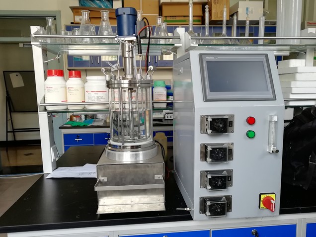 ��е���貣�����͹�